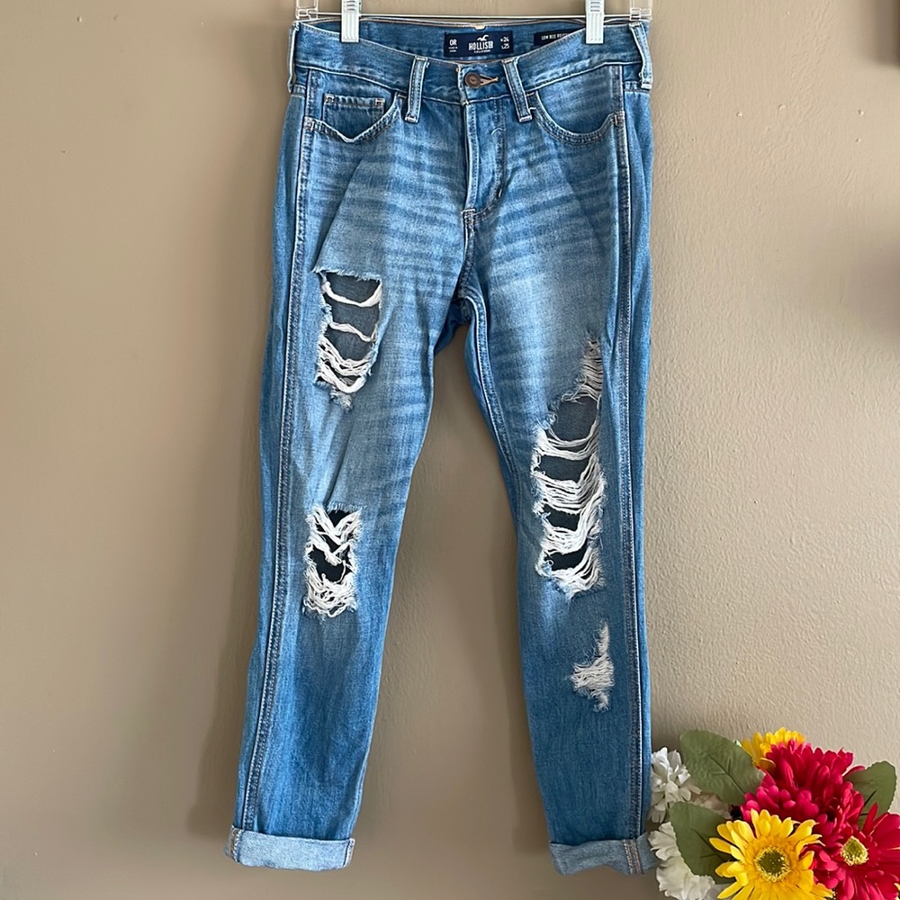 Hollister Distressed Low Rise Boyfriend Crop Jeans Size 0